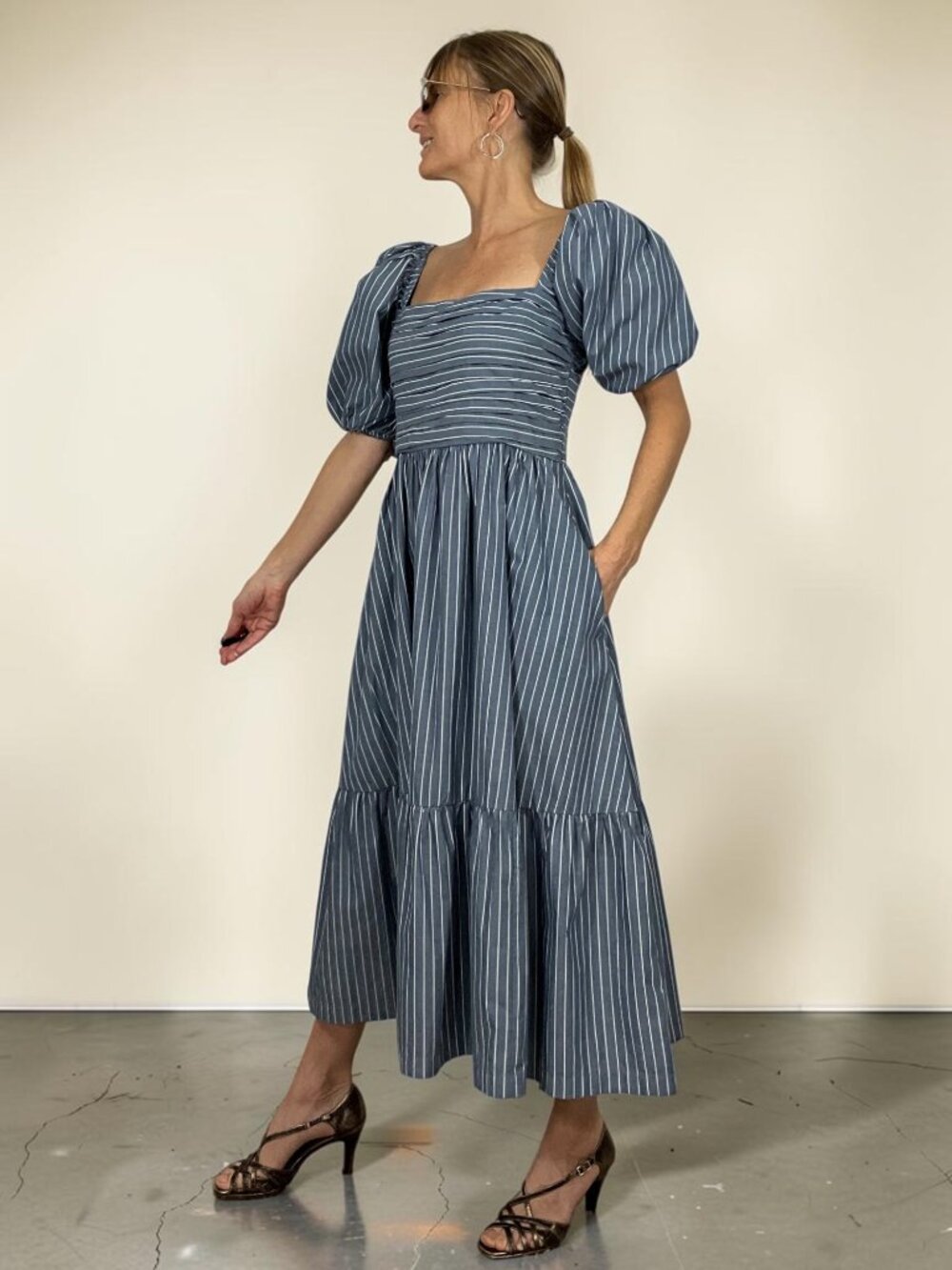 Abercrombie & Fitch Poplin Puff Sleeve Midi Dress M Blue Striped - Picture 4 of 16